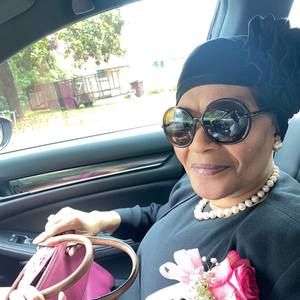 Meet your Posher, Brendia